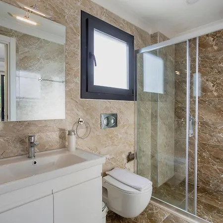 Villa Hisar Celebrity D