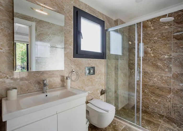 Villa Hisar Celebrity D